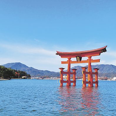 安芸の宮島と道後温泉・倉敷美観地区をめぐる春旅