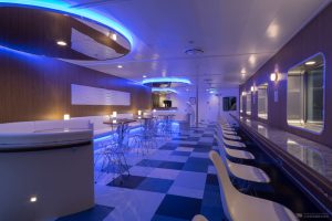 おがさわら丸 展望ラウンジ