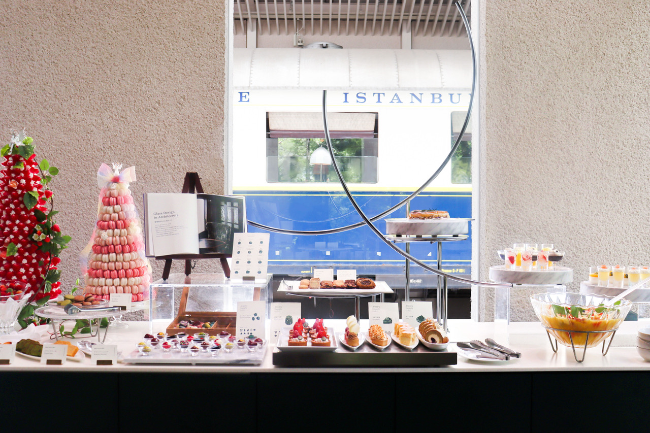 箱根ﾗﾘｯｸ美術館「ｼﾞｭｴﾘｰｽｲｰﾂﾋﾞｭｯﾌｪ」と大涌谷