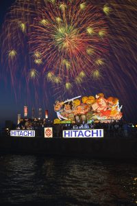 ねぶた　海上運行